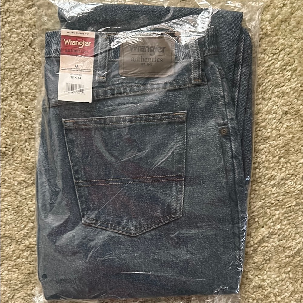 Wrangler Blue Relaxed Fit Men’s Jeans with Classic Stitching - Stonewash 35x34